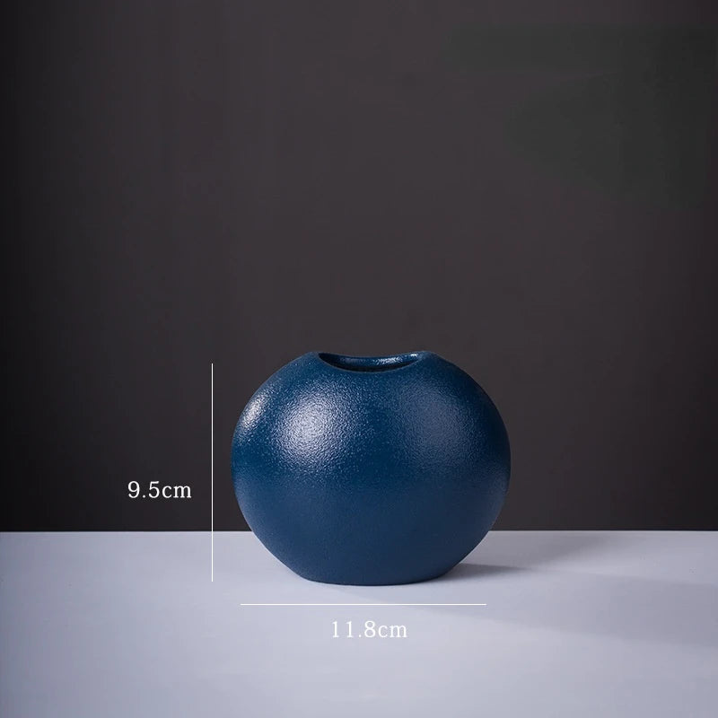 Creative Ceramic Small Vase - Explore Ethereal