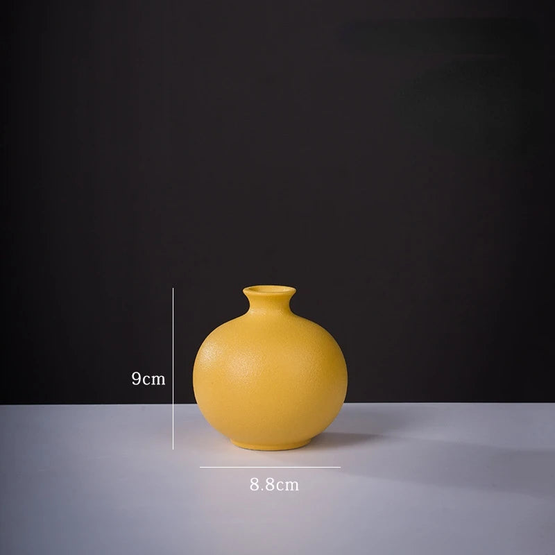 Creative Ceramic Small Vase - Explore Ethereal