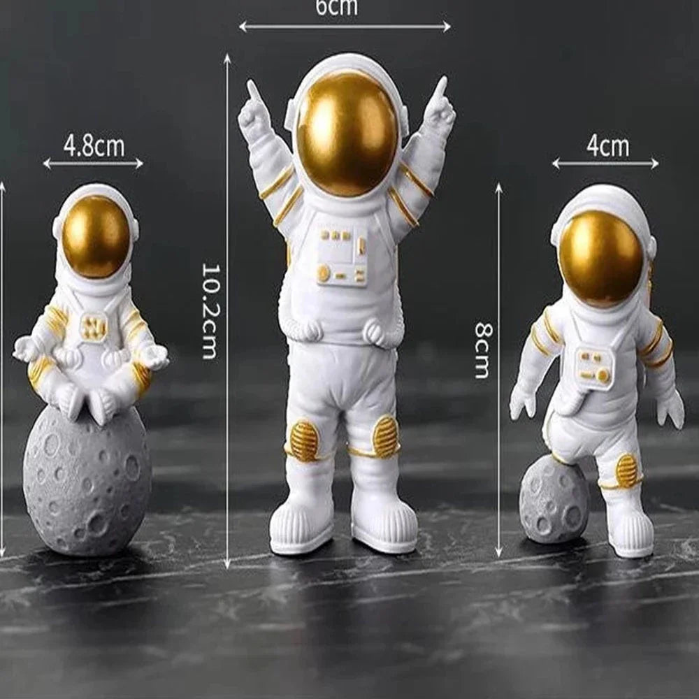 Astronaut Figure Statue Set - Explore Ethereal