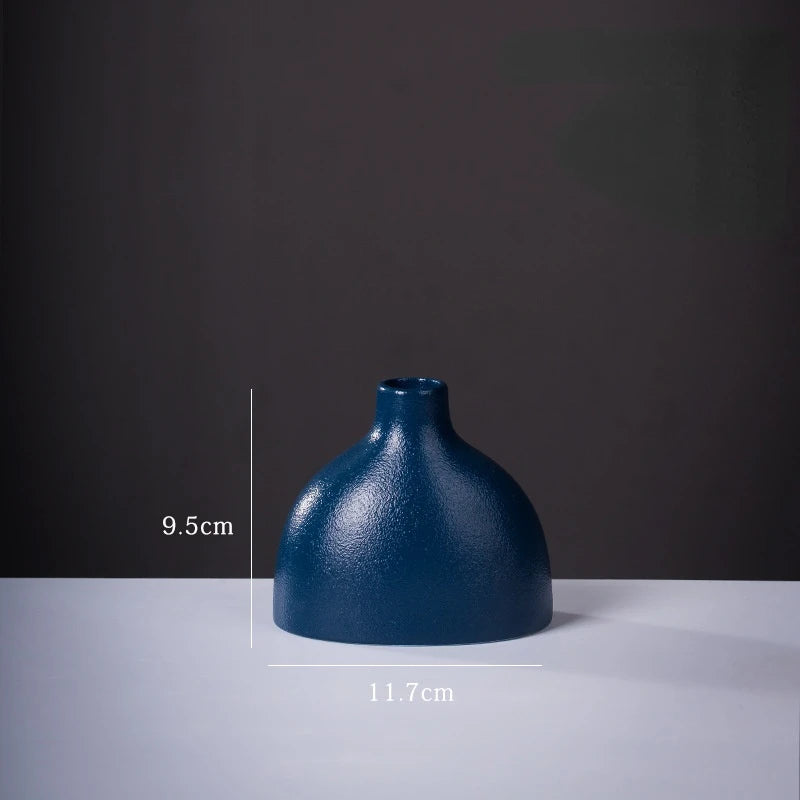 Creative Ceramic Small Vase - Explore Ethereal