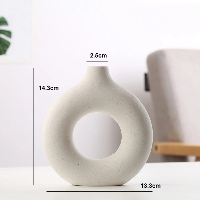 Hollow Ceramic Donuts Vase - Explore Ethereal