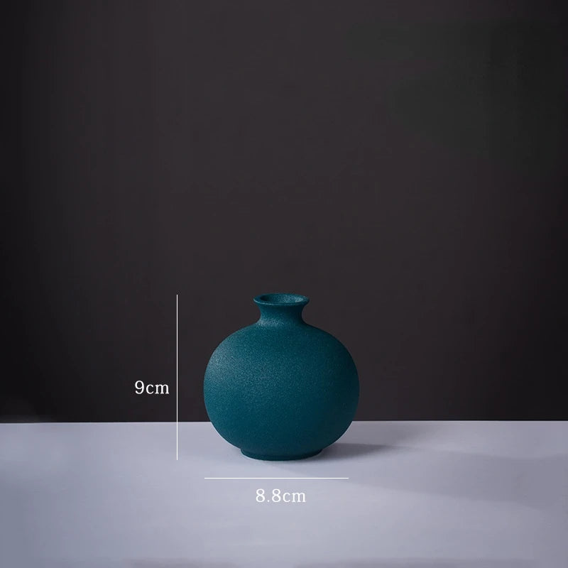 Creative Ceramic Small Vase - Explore Ethereal