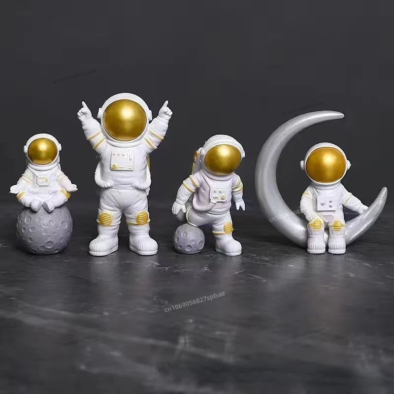 Astronaut Figure Statue Set - Explore Ethereal