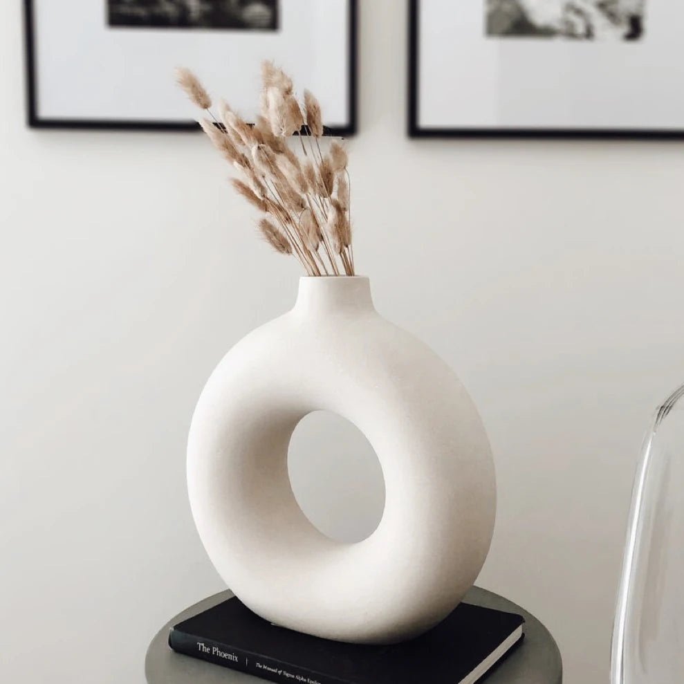 Hollow Ceramic Donuts Vase - Explore Ethereal