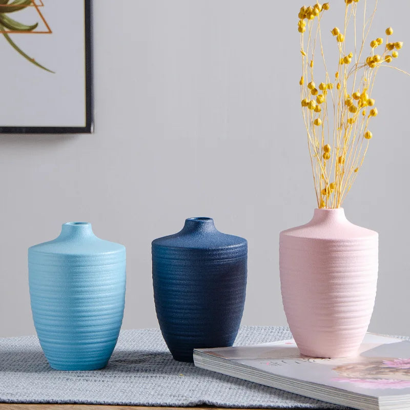 Creative Ceramic Small Vase - Explore Ethereal