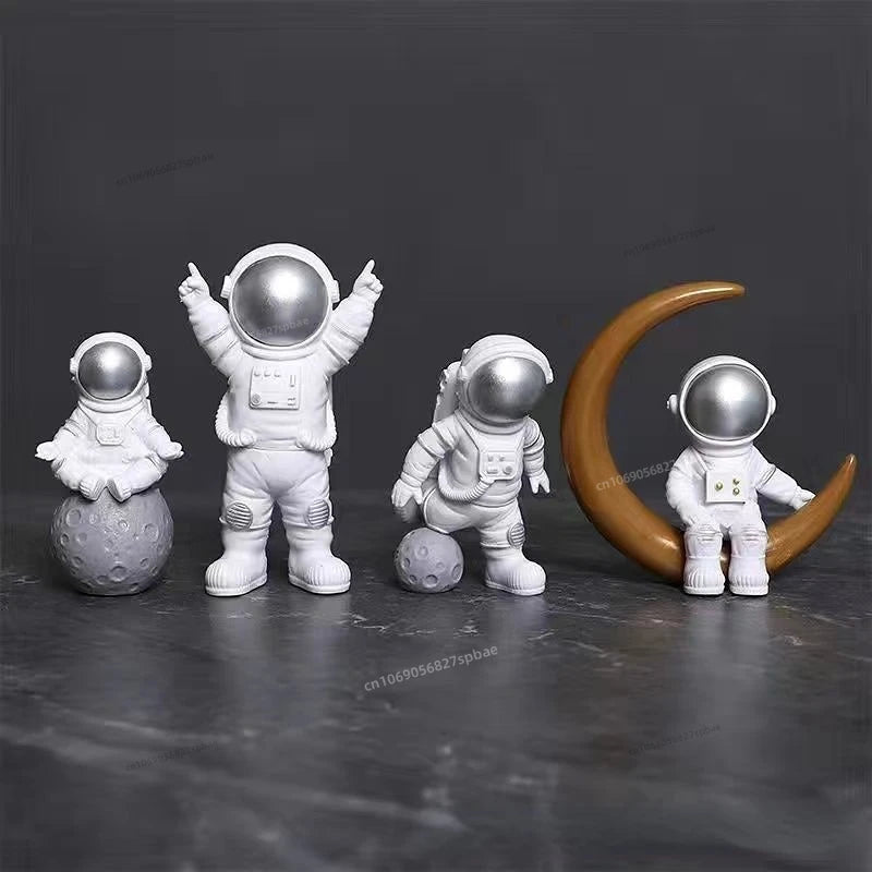 Astronaut Figure Statue Set - Explore Ethereal